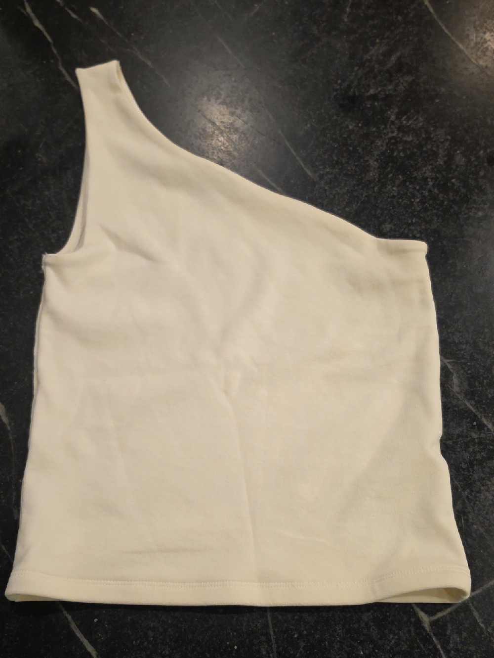 Forever 21 One-Shoulder White Top Size Small EUC
